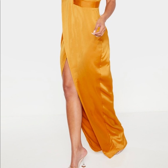 Satin yellow dress - Picture 4 of 4